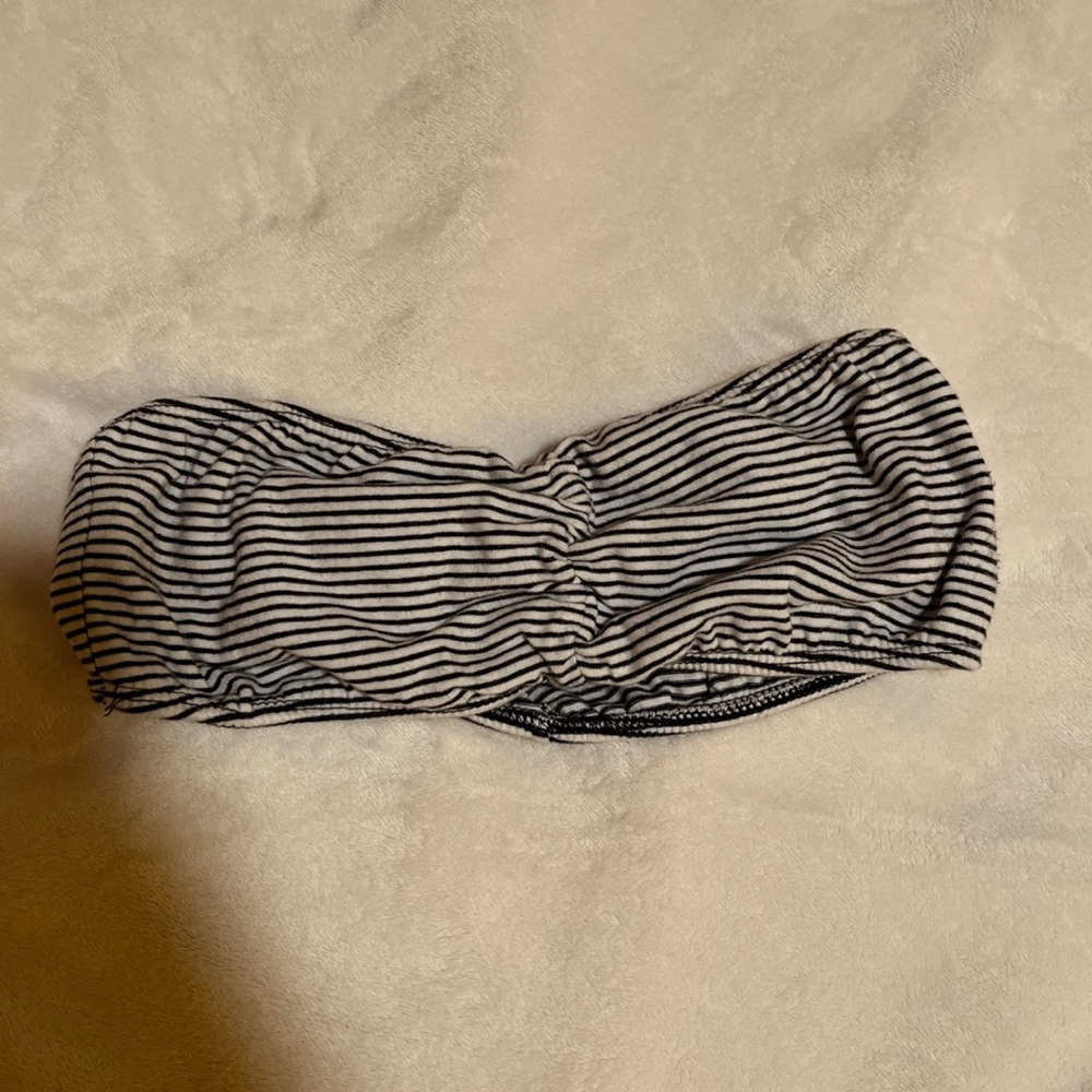 Brandy Melville bandeau top